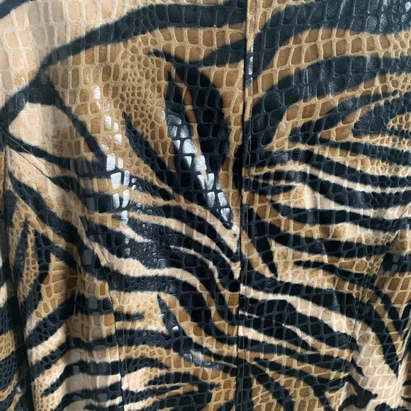 🦓🔥Vintage Style Zebra Print Lightweight Jacket - Picture 7 of 8